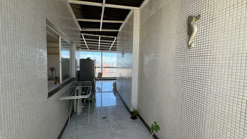 Cobertura à venda com 2 quartos, 215m² - Foto 15