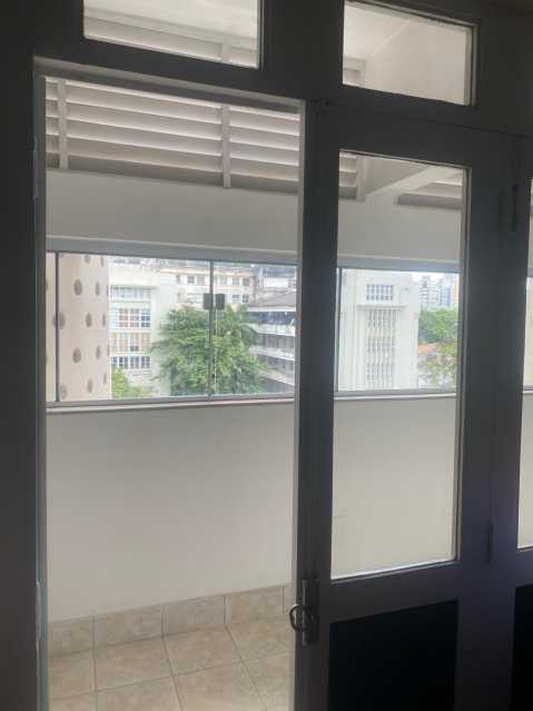 Apartamento à venda com 3 quartos, 165m² - Foto 10