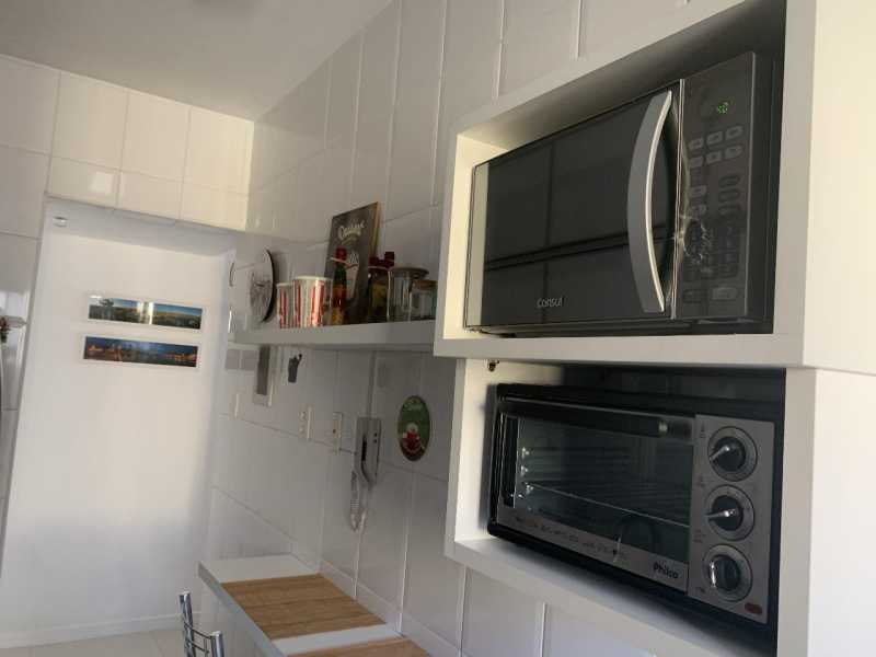 Apartamento à venda com 2 quartos, 60m² - Foto 13