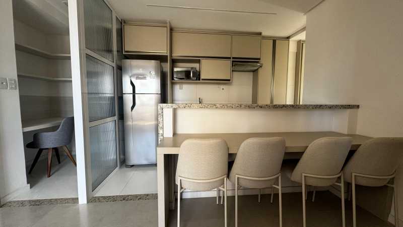 Apartamento à venda com 2 quartos, 58m² - Foto 15