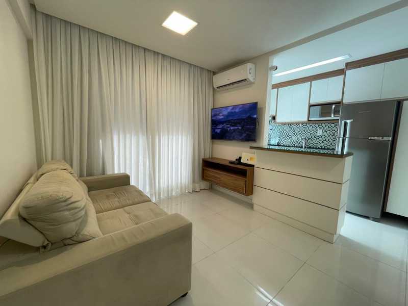 Apartamento à venda com 2 quartos, 60m² - Foto 1