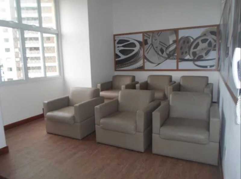 Apartamento à venda com 2 quartos, 60m² - Foto 13