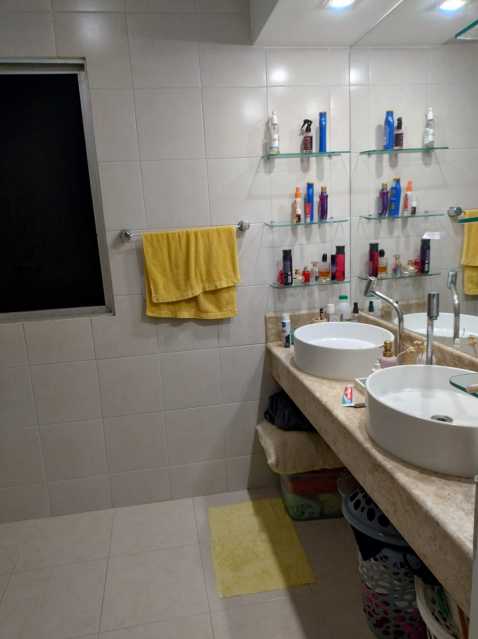 Apartamento à venda com 2 quartos, 90m² - Foto 10