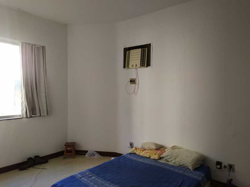 Apartamento à venda com 4 quartos, 197m² - Foto 8