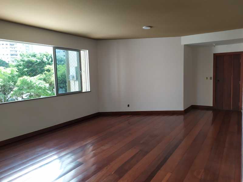 Apartamento à venda com 4 quartos, 197m² - Foto 1