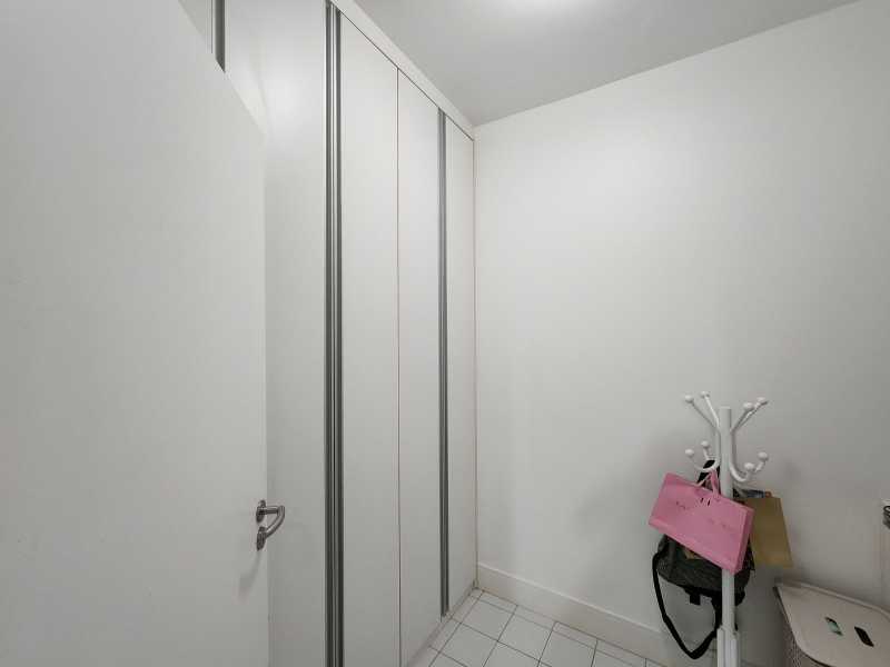 Apartamento à venda com 3 quartos, 126m² - Foto 19