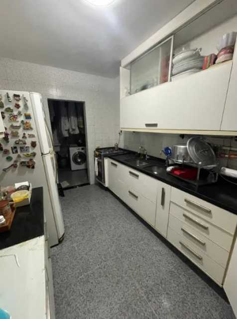 Apartamento à venda com 3 quartos, 150m² - Foto 6