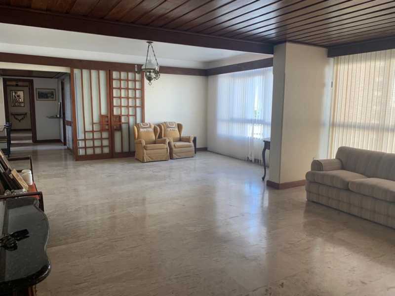 Apartamento, 4 quartos, 230 m² - Foto 1