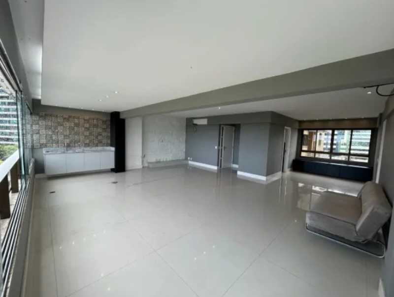 Apartamento à venda com 3 quartos, 171m² - Foto 2