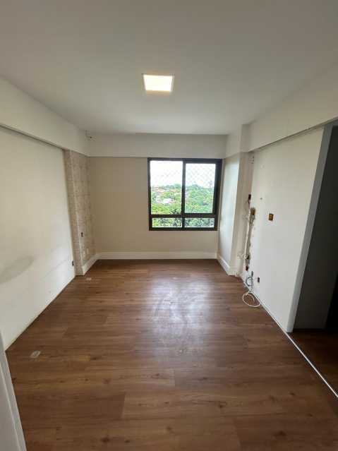 Apartamento à venda com 3 quartos, 171m² - Foto 11