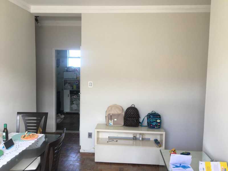 Apartamento à venda com 3 quartos, 76m² - Foto 2