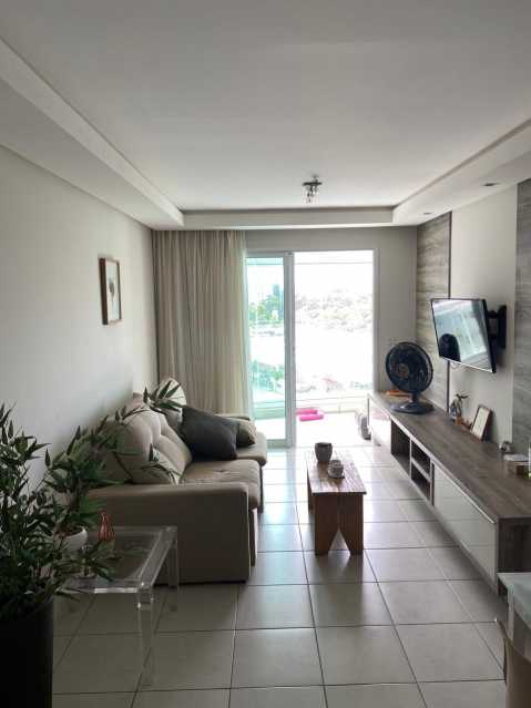 Apartamento à venda com 2 quartos, 79m² - Foto 1