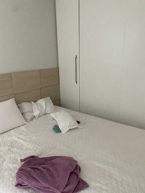 Apartamento à venda com 2 quartos, 79m² - Foto 11