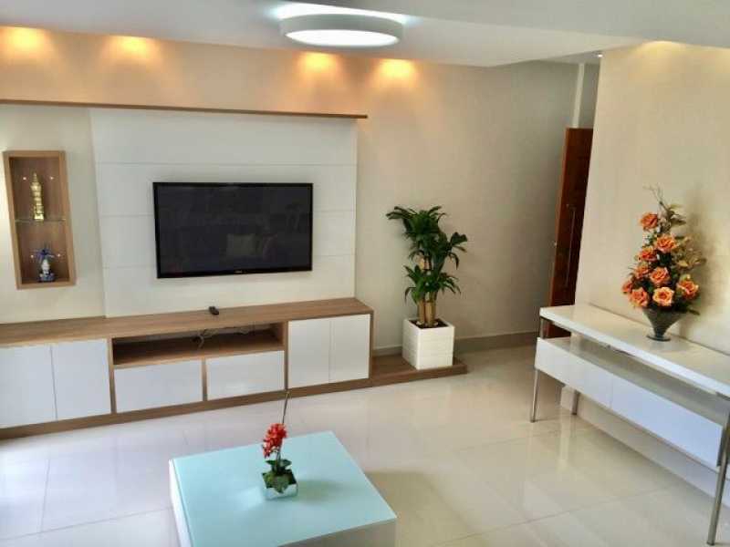 Apartamento à venda com 4 quartos, 200m² - Foto 2