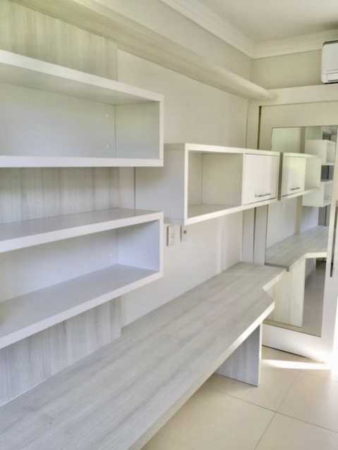 Apartamento à venda com 4 quartos, 200m² - Foto 13