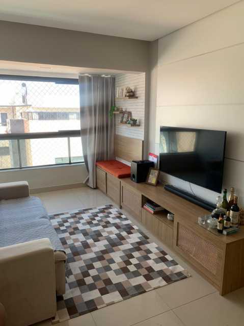 Apartamento à venda com 3 quartos, 78m² - Foto 2