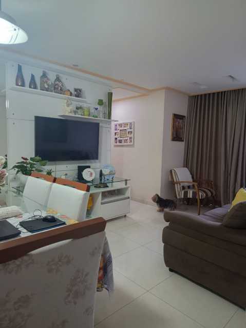 Apartamento à venda com 3 quartos, 65m² - Foto 2