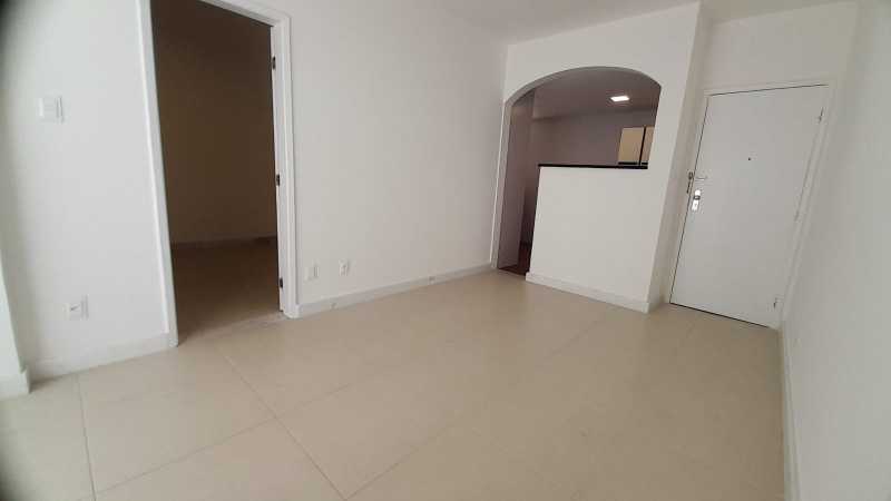 Apartamento à venda com 1 quarto, 45m² - Foto 20