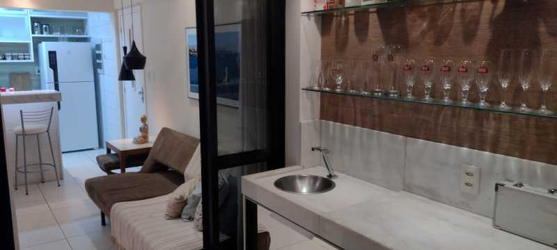 Apartamento à venda com 2 quartos, 63m² - Foto 8