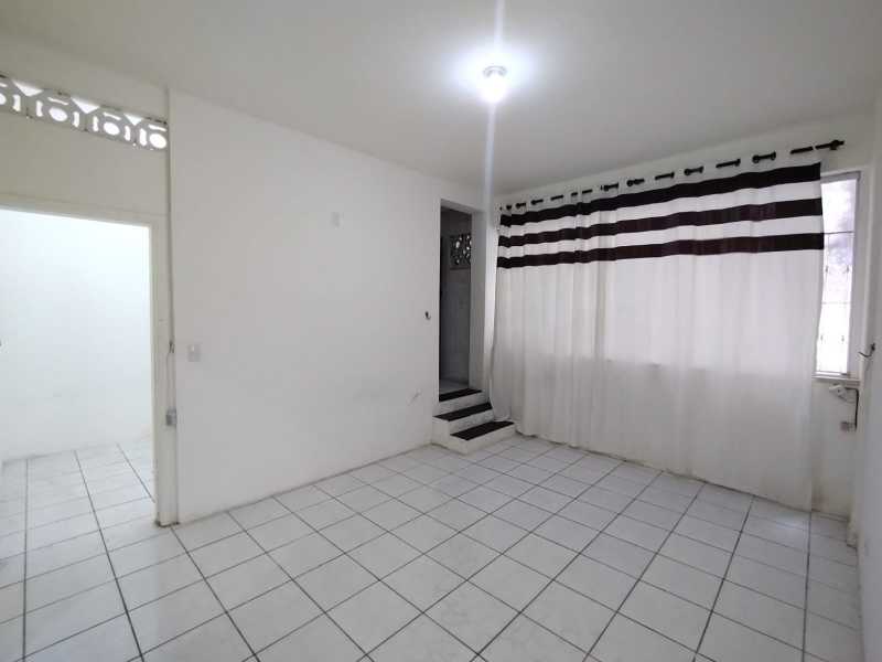 Apartamento à venda com 3 quartos, 94m² - Foto 2