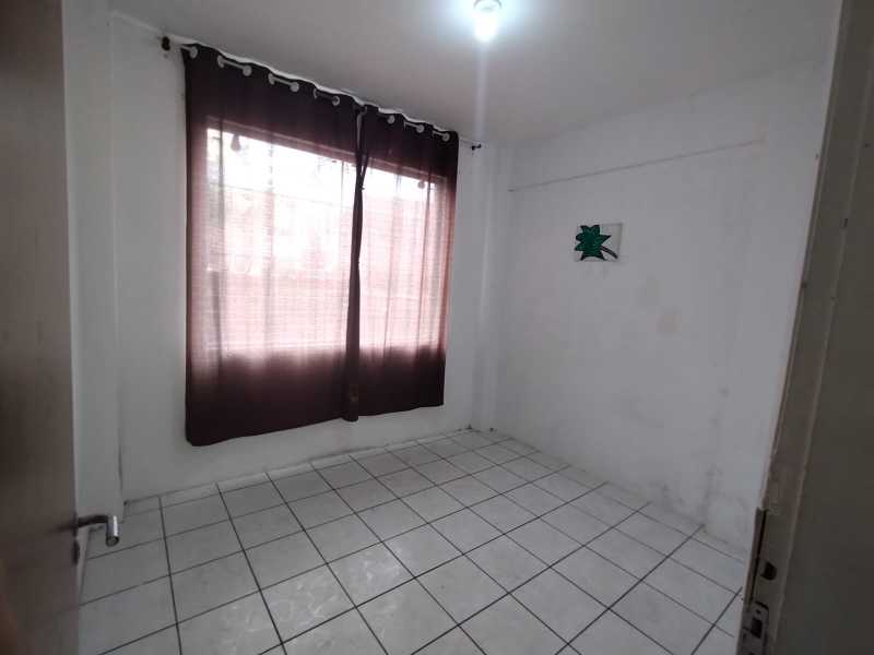 Apartamento à venda com 3 quartos, 94m² - Foto 4