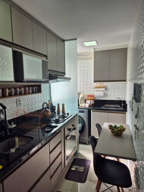 Apartamento à venda com 2 quartos, 42m² - Foto 18