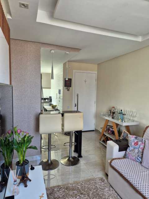 Apartamento à venda com 2 quartos, 42m² - Foto 4