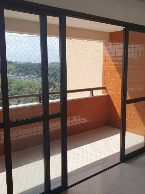 Apartamento à venda com 2 quartos, 69m² - Foto 1