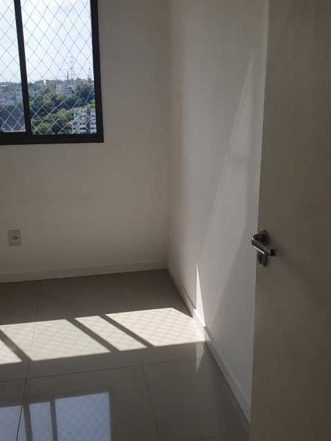 Apartamento à venda com 2 quartos, 69m² - Foto 12