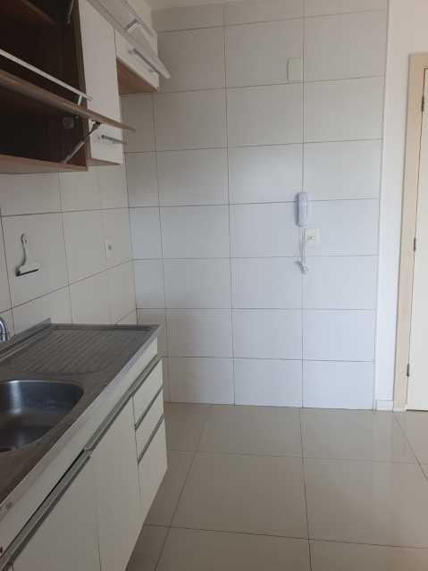 Apartamento à venda com 2 quartos, 69m² - Foto 7