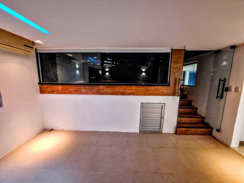 Cobertura à venda com 3 quartos, 156m² - Foto 9