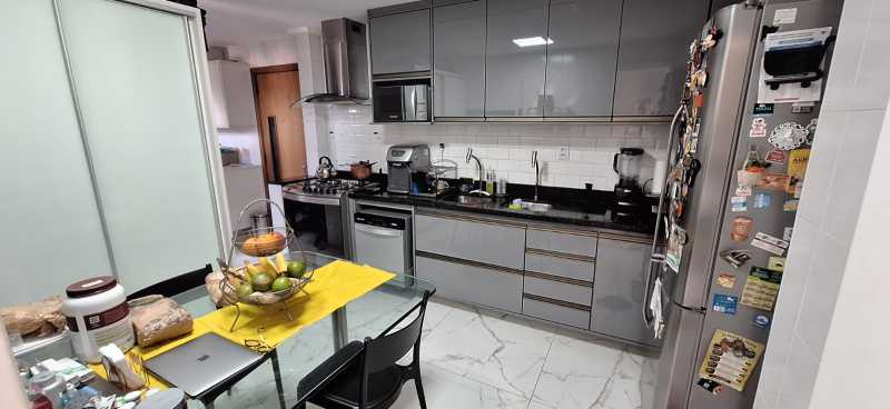 Apartamento à venda com 3 quartos, 155m² - Foto 8