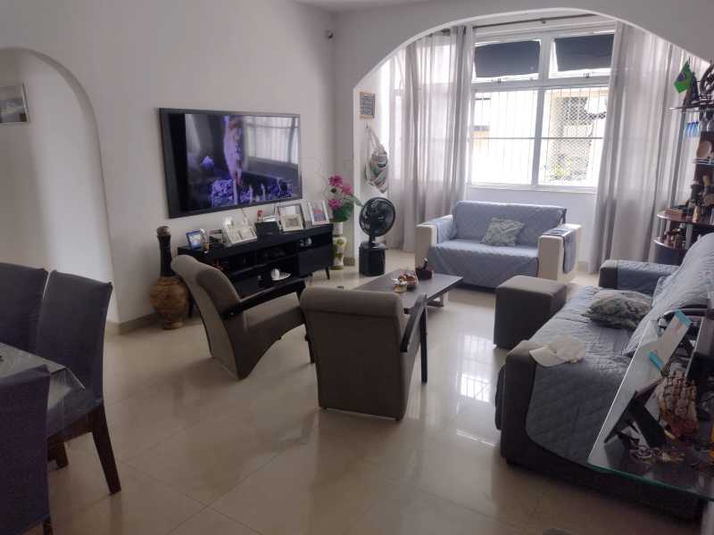 Apartamento à venda com 3 quartos, 132m² - Foto 1