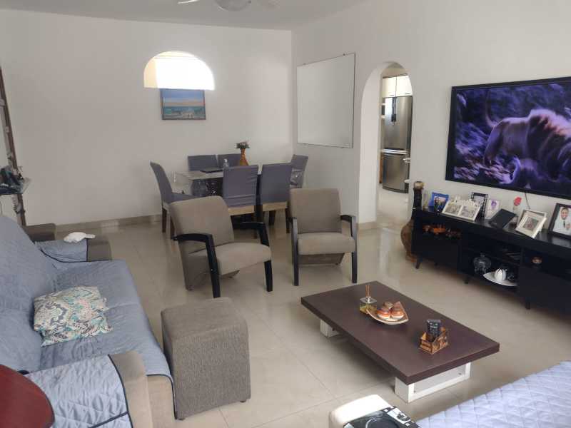 Apartamento à venda com 3 quartos, 132m² - Foto 2