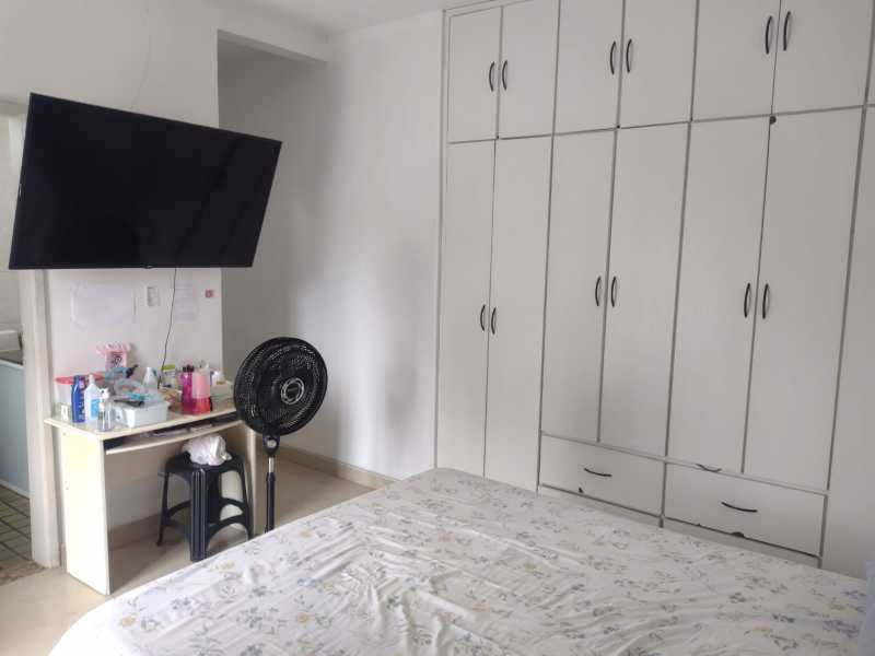 Apartamento à venda com 3 quartos, 132m² - Foto 9