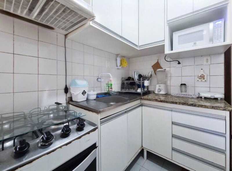 Apartamento à venda com 3 quartos, 68m² - Foto 7