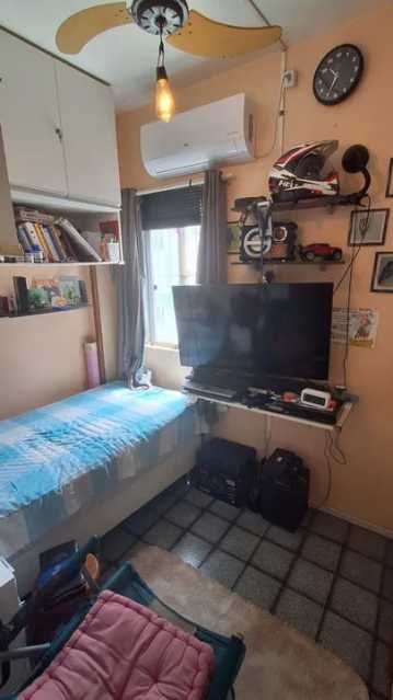 Apartamento à venda com 3 quartos, 77m² - Foto 4