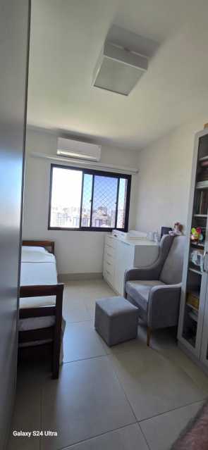 Apartamento à venda com 3 quartos, 100m² - Foto 4