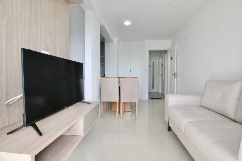 Apartamento à venda com 1 quarto, 40m² - Foto 5