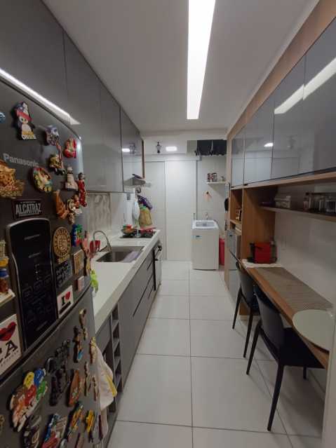 Apartamento à venda com 2 quartos, 83m² - Foto 15