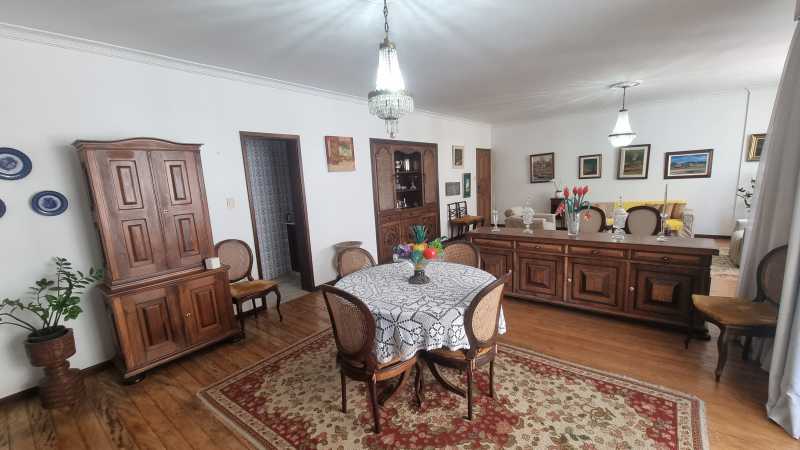 Apartamento à venda com 4 quartos, 250m² - Foto 3