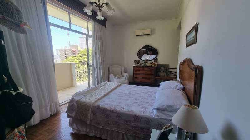 Apartamento à venda com 4 quartos, 250m² - Foto 9