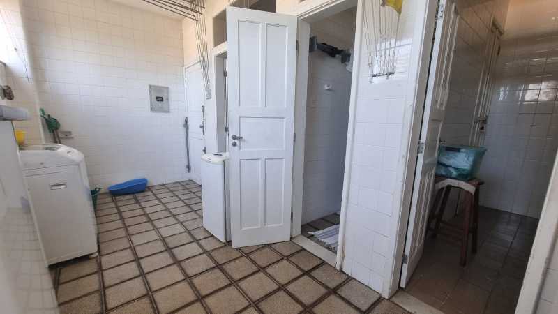 Apartamento à venda com 4 quartos, 250m² - Foto 20