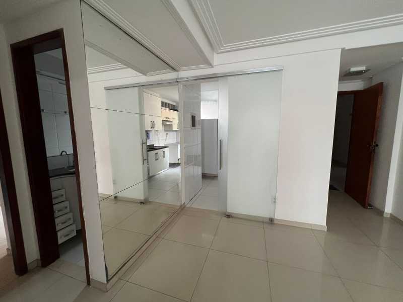 Apartamento à venda com 2 quartos, 62m² - Foto 3