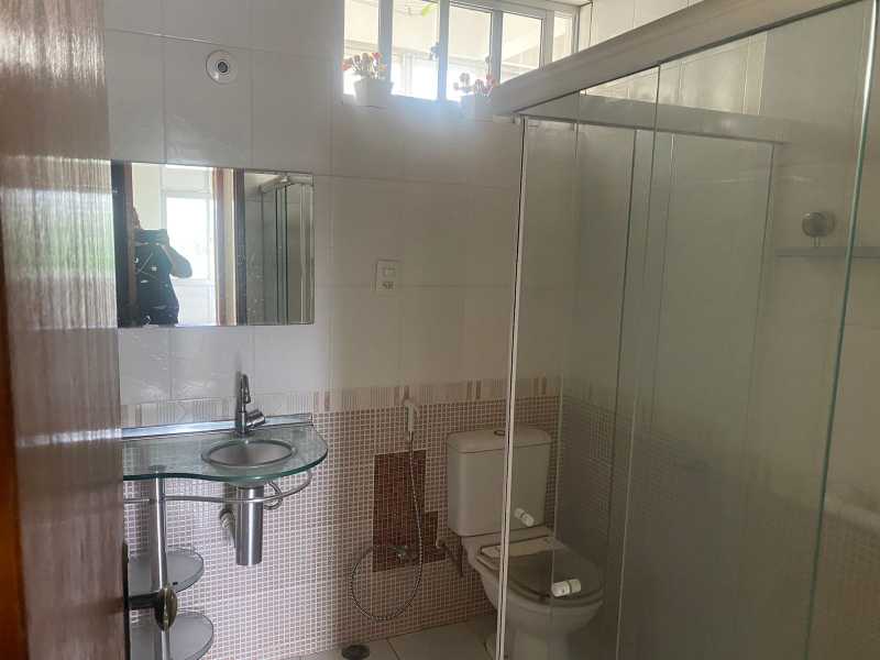 Apartamento à venda com 2 quartos, 68m² - Foto 3