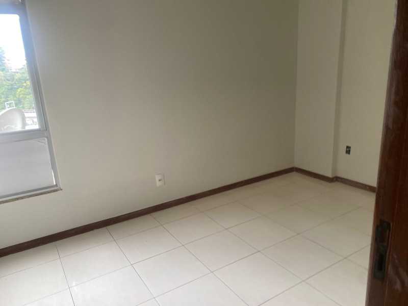 Apartamento à venda com 2 quartos, 68m² - Foto 7