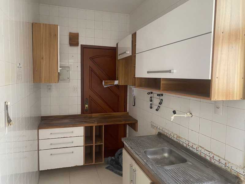 Apartamento à venda com 2 quartos, 68m² - Foto 8