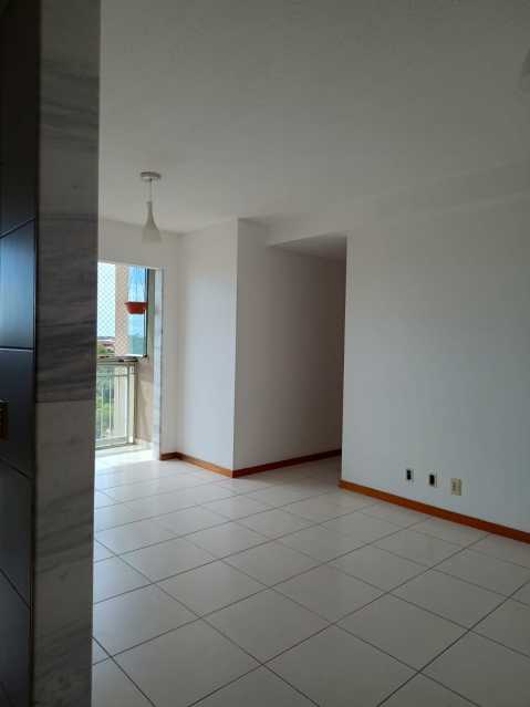 Apartamento à venda com 3 quartos, 65m² - Foto 2