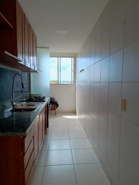 Apartamento à venda com 3 quartos, 65m² - Foto 3