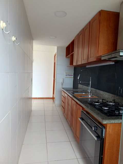 Apartamento à venda com 3 quartos, 65m² - Foto 4